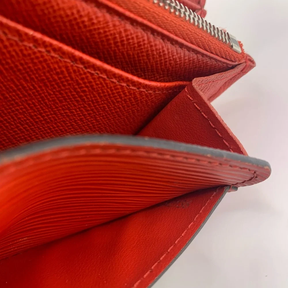 Louis Vuitton Sarah Epi wallet